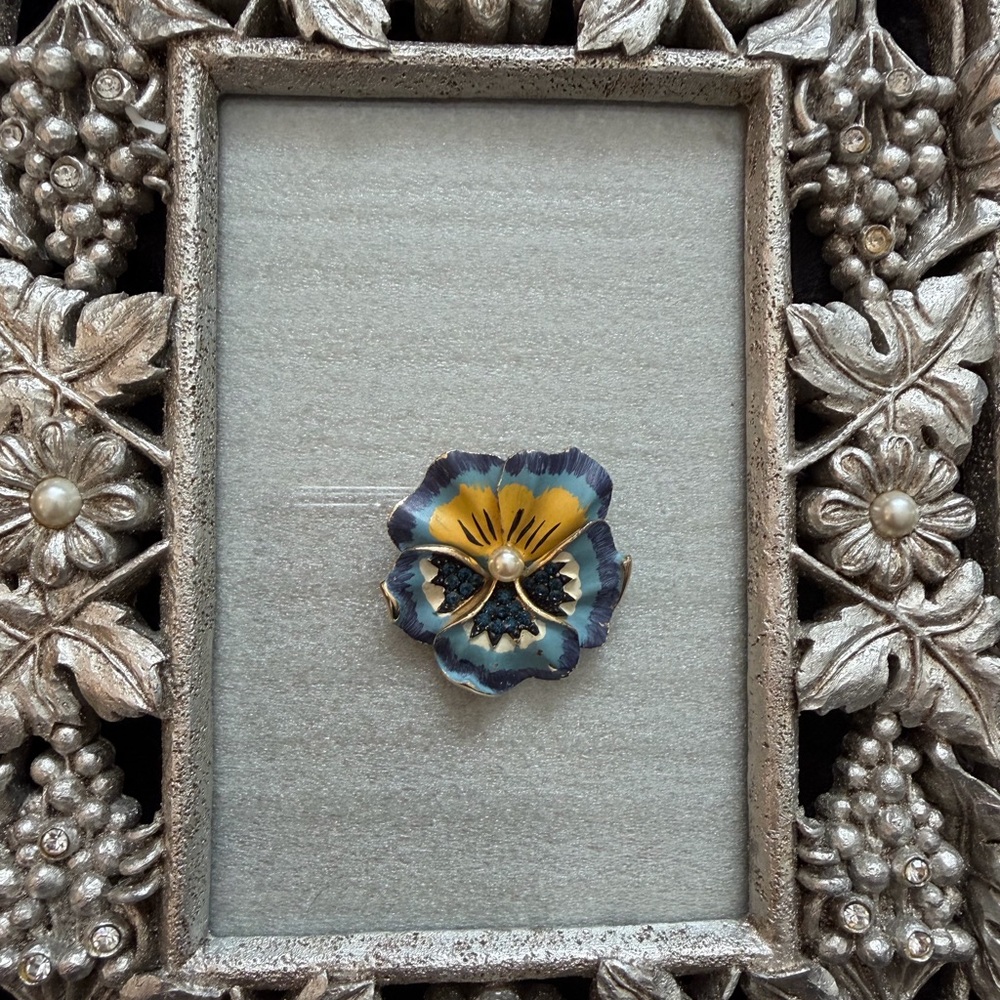 Vintage “Unbranded” Yellow and Blue Floral Brooch